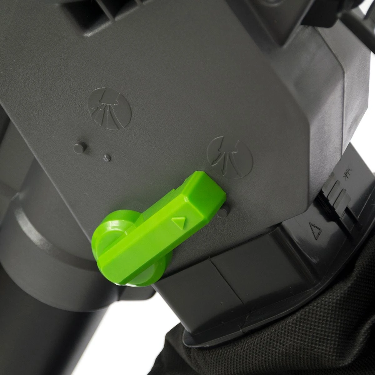 The Handy 167mph (270km/h) Variable Speed 3000w Corded Garden Blower & Vacuum - Image 2