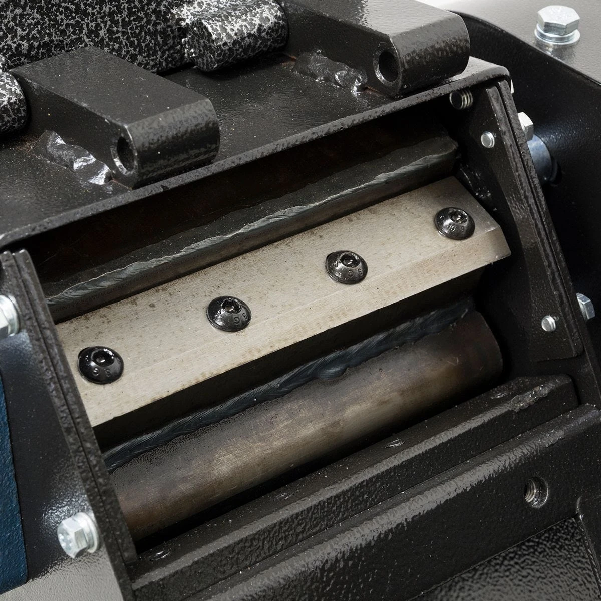 The Handy Petrol Drum Chipper Shredder - Image 4