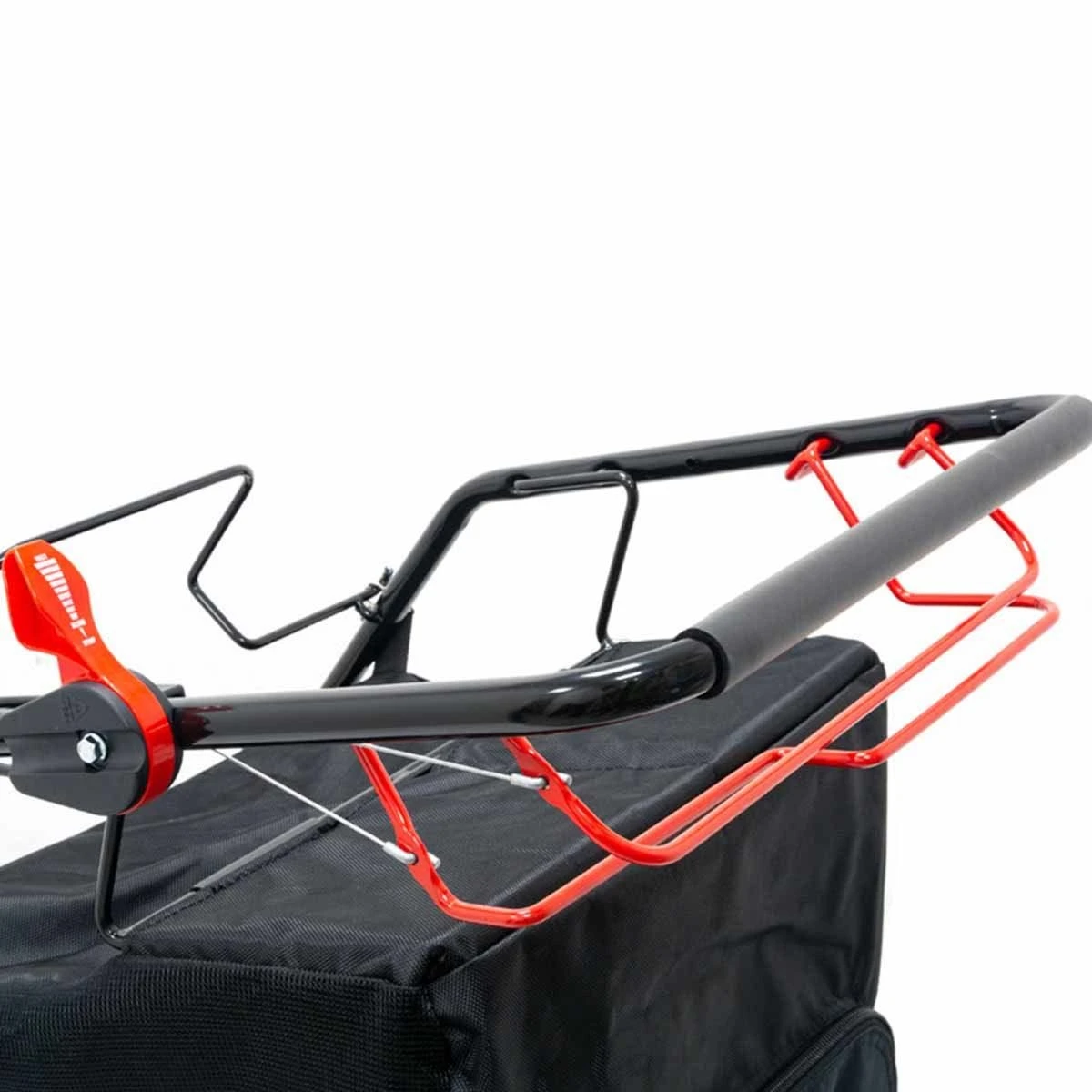 Webb 58cm (23β) Petrol Self Propelled Garden Vacuum - Image 6