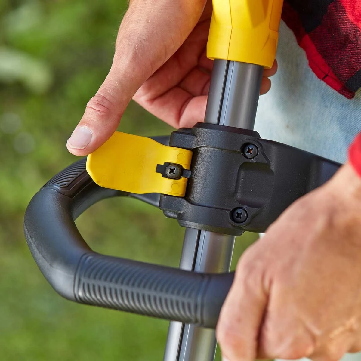 Stanley FatMax V20 18v Cordless 33cm Brushless String Trimmer - Image 5