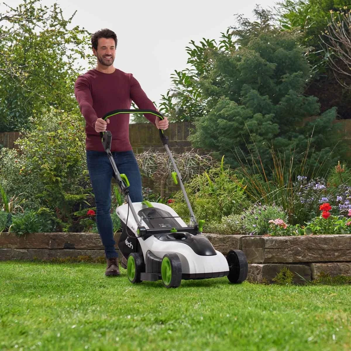 Gtech Cordless CLM50 Lawnmower - Image 2