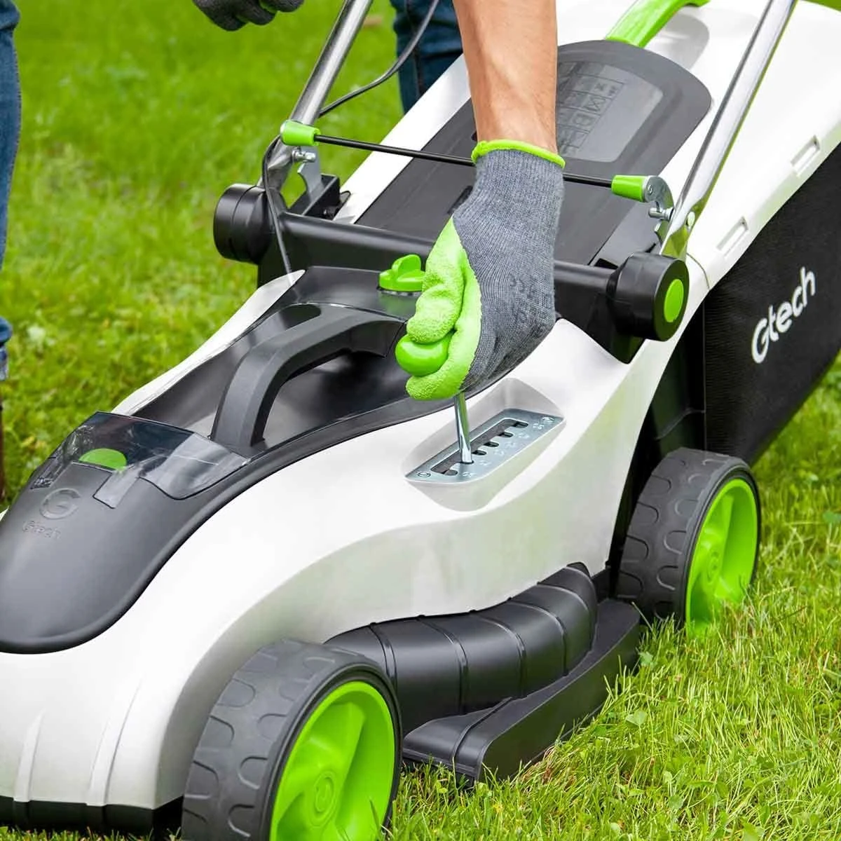 Gtech Cordless CLM50 Lawnmower - Image 9