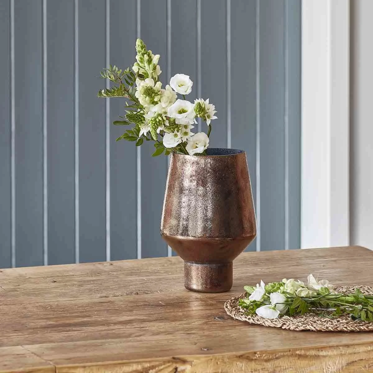 Opulent Tall Curved Metallic Bronze Vase H26cm W20cm - Image 2