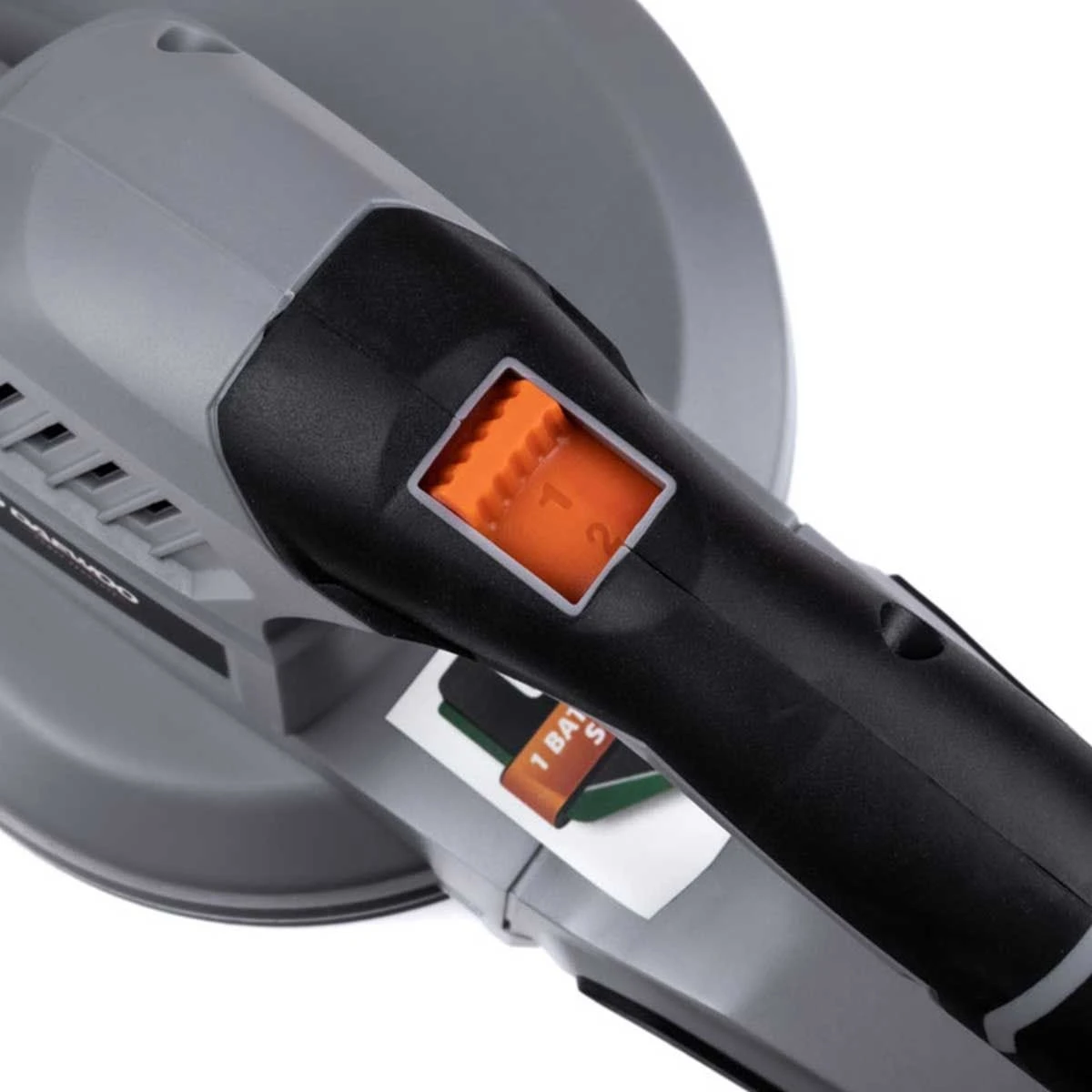 Daewoo 18V Cordless Leaf Blower With 2000mAh Battery And Fast Charger - Image 5