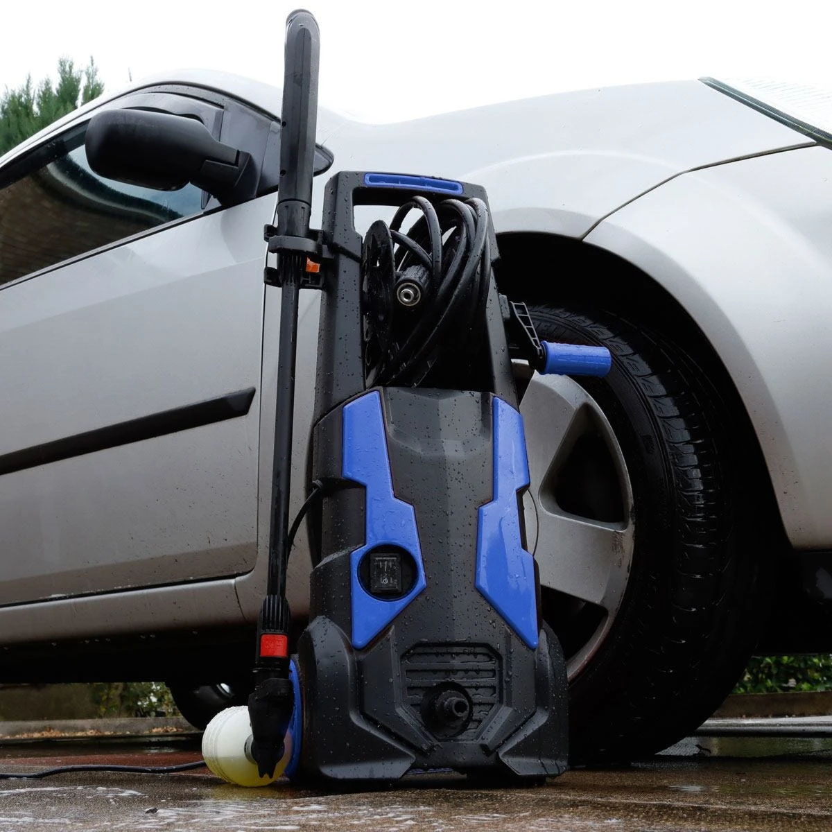 Streetwize 1900W Pressure Washer With Accessory Kit - Image 3