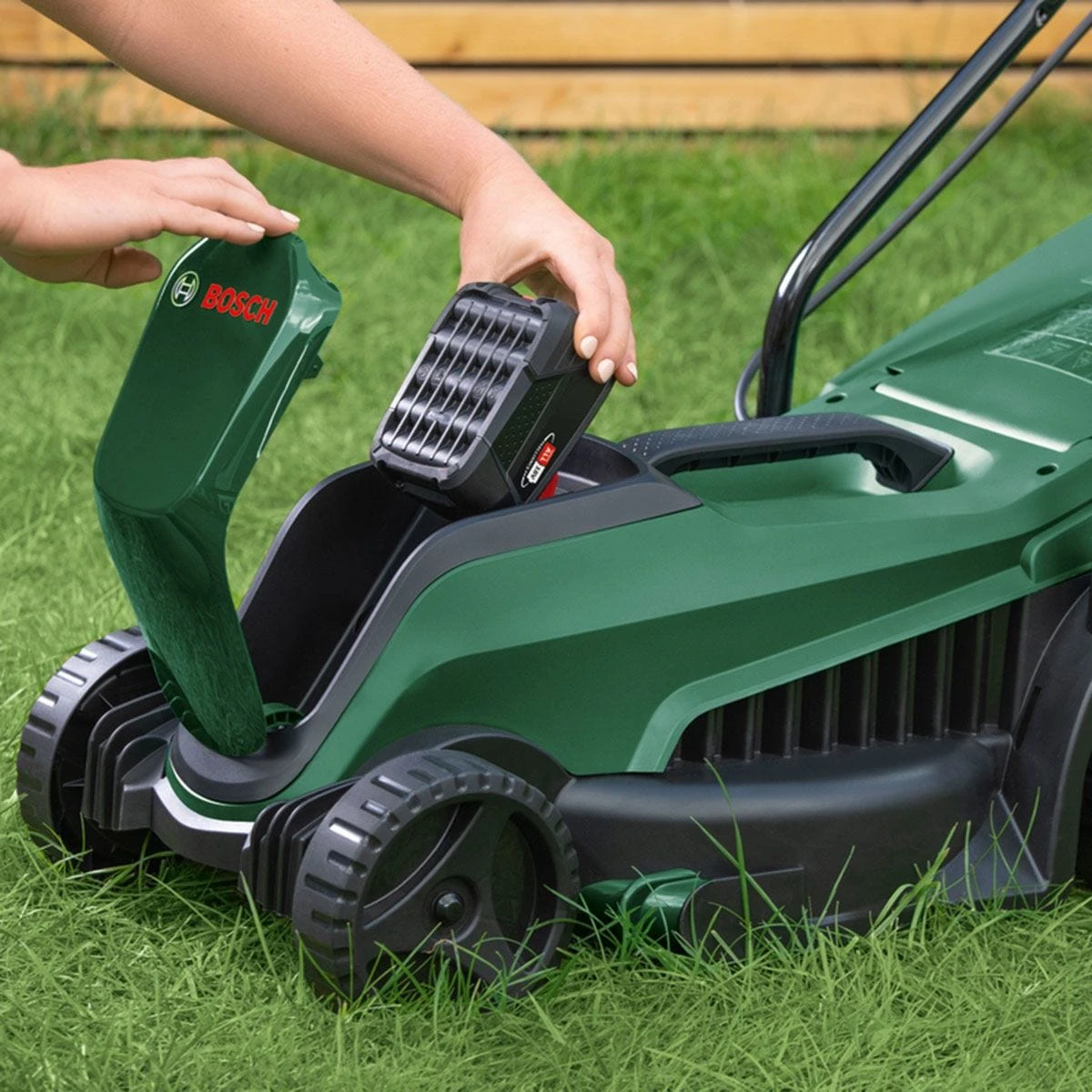 Bosch EasyMower 18V-32 + EasyGrasscut 18V-26 - Image 5