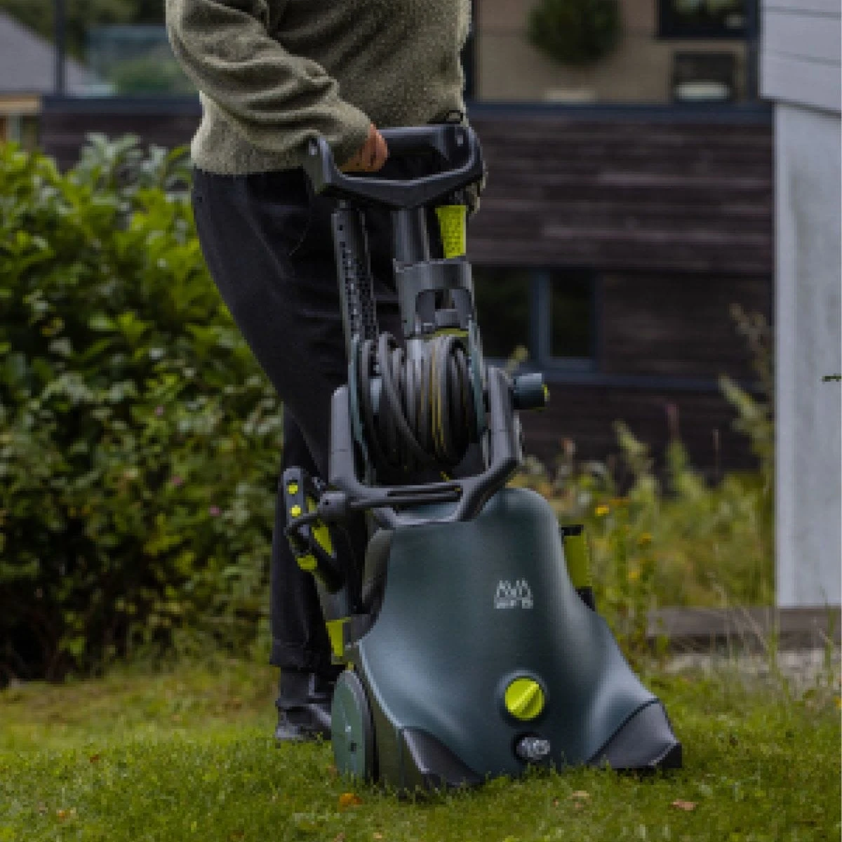 AVA Smart P60 X-Large Pressure Washer Bundle - Image 7