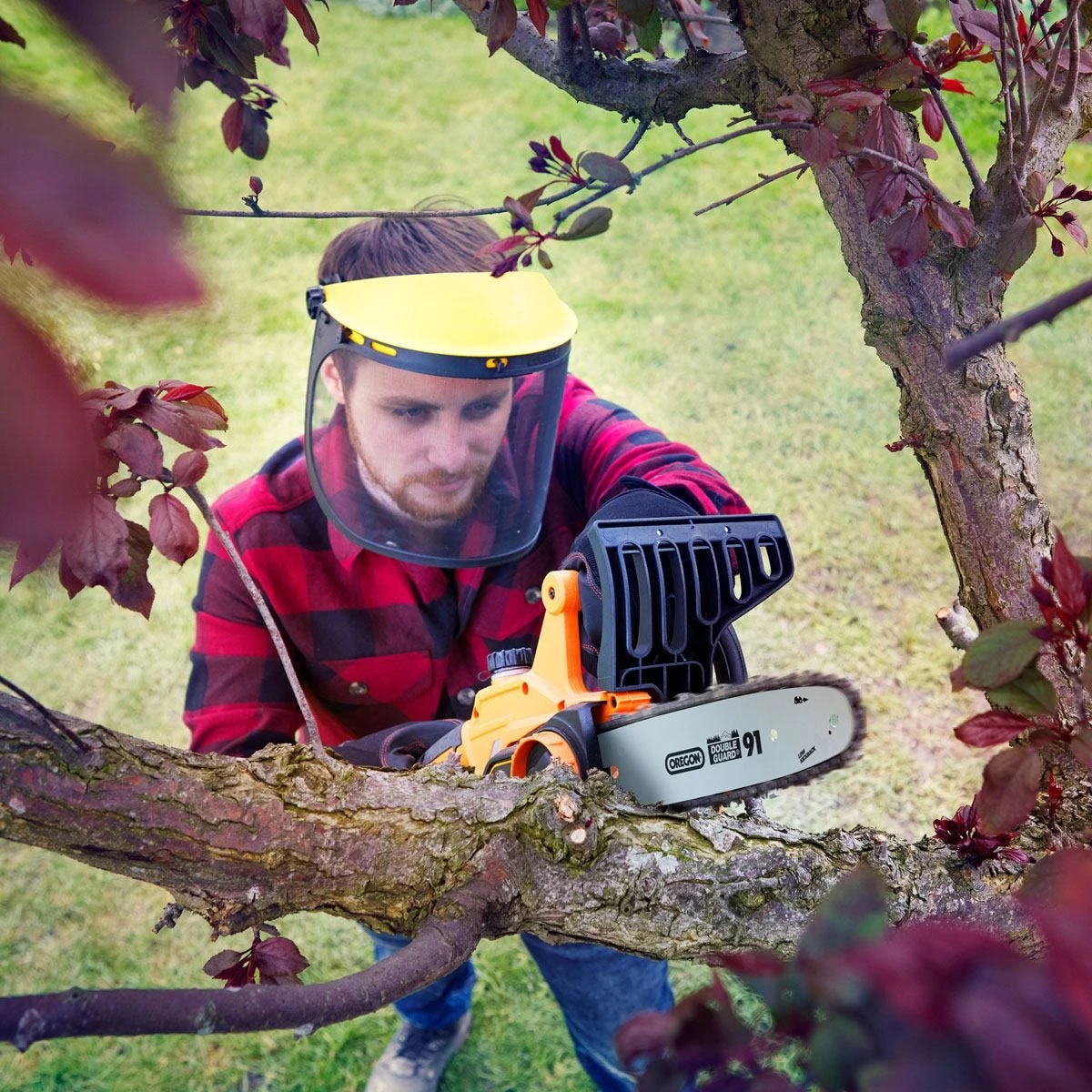 LawnMaster MX 24V 25cm Cordless Chainsaw - Image 5