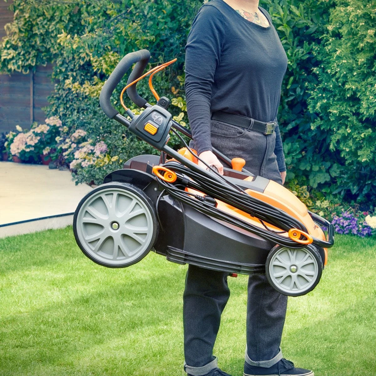LawnMaster 1800W 40cm Electric Lawnmower And 25cm Grass Trimmer Set - Image 8