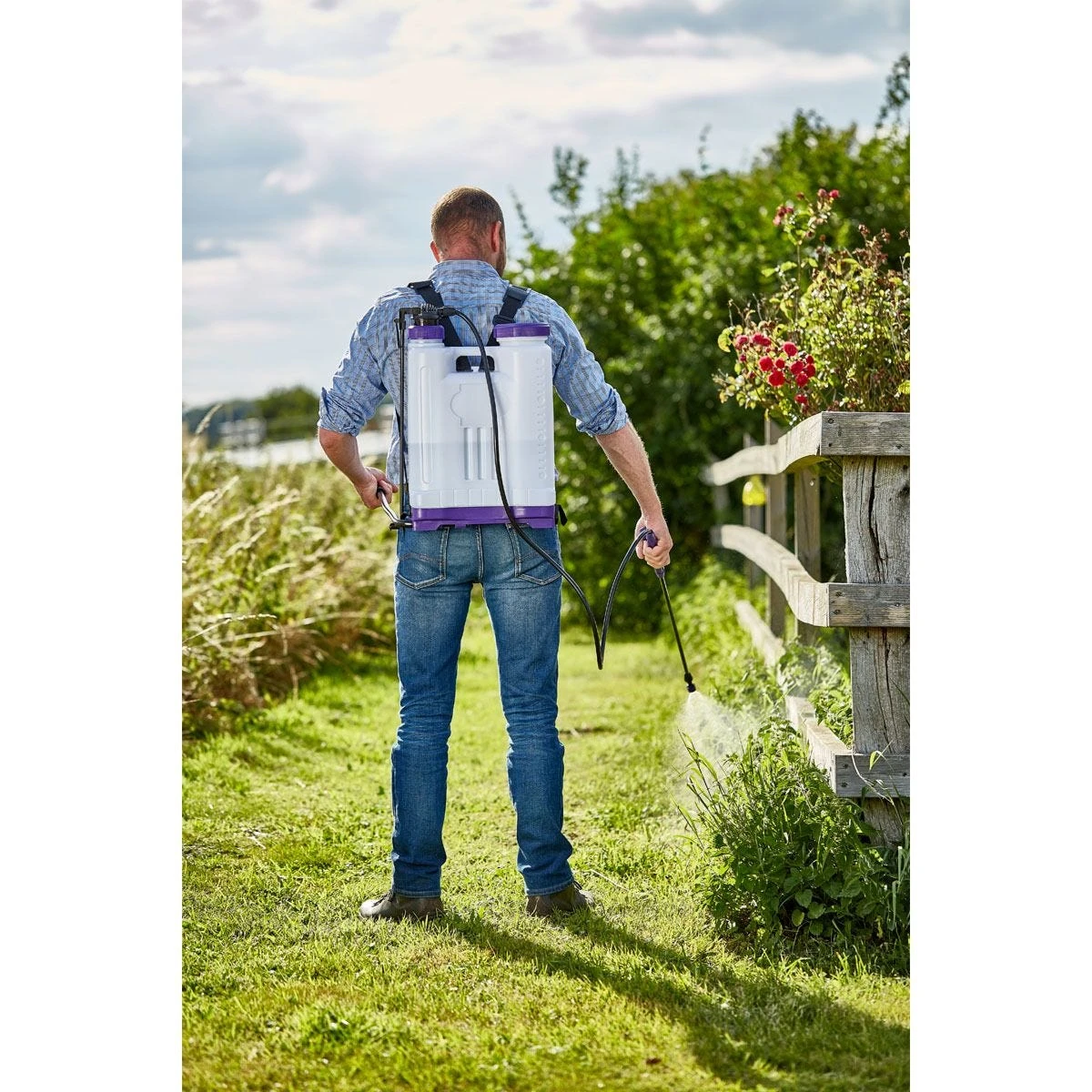 Defenders Knapsack Multi-Purpose Pressure Sprayer - 12L - Image 3