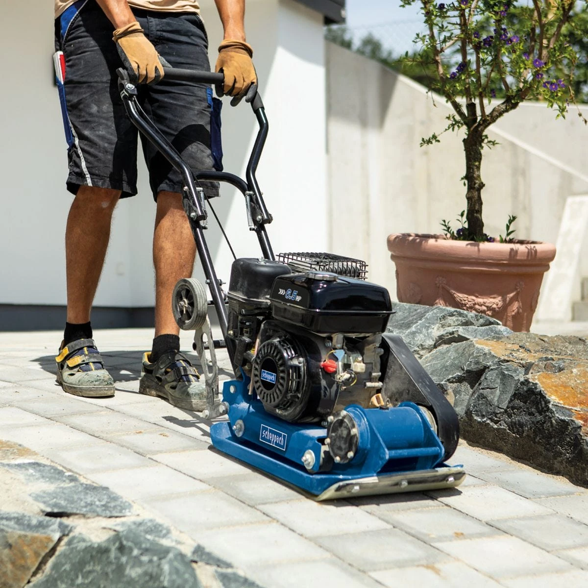 Scheppach HP1300S 6.5 HP Petrol Plate Compactor - Image 3