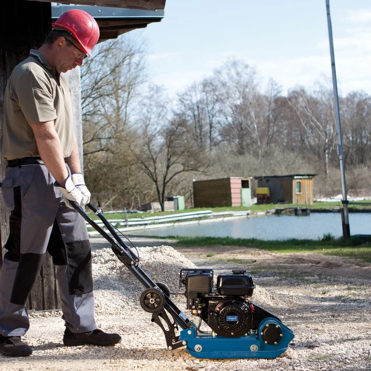 Scheppach HP800S 2.8 HP Petrol Plate Compactor - Image 3