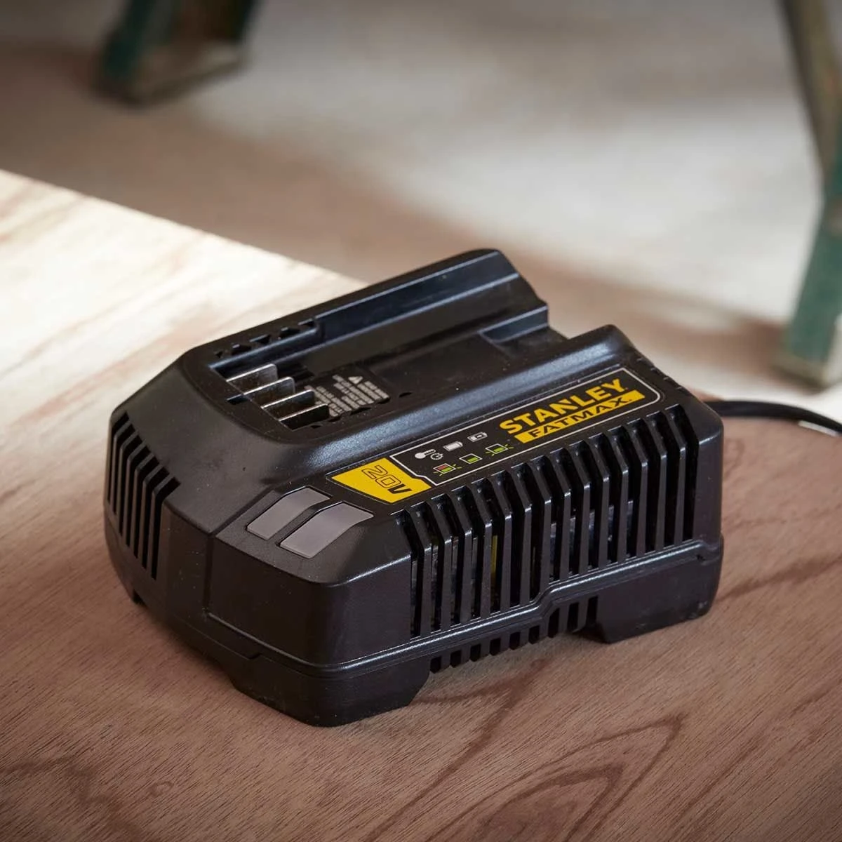 Stanley FatMax V20 18v Cordless 33cm Brushless String Trimmer - Image 10